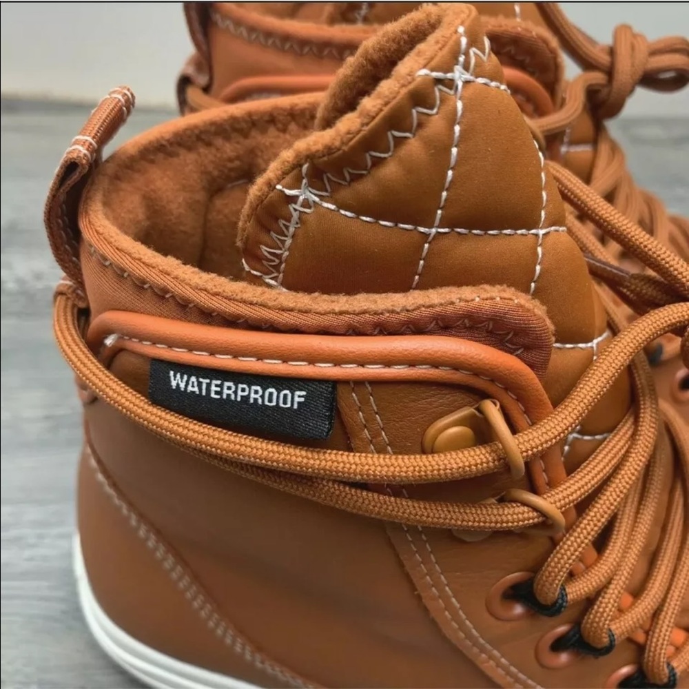 Converse Chuck Taylor Utility All Terrain WP Boots - Picture 6 of 7
